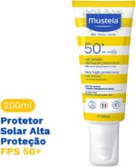 Mustela Protetor Solar 200ml FPS 50+ Filtro Solar Rosto e Corpo Para Bebês, Crianças e Adultos - Alta Proteção Solar com Fórmula Hipoalergênica para Todos os Tipos de Pele - Imagem 4